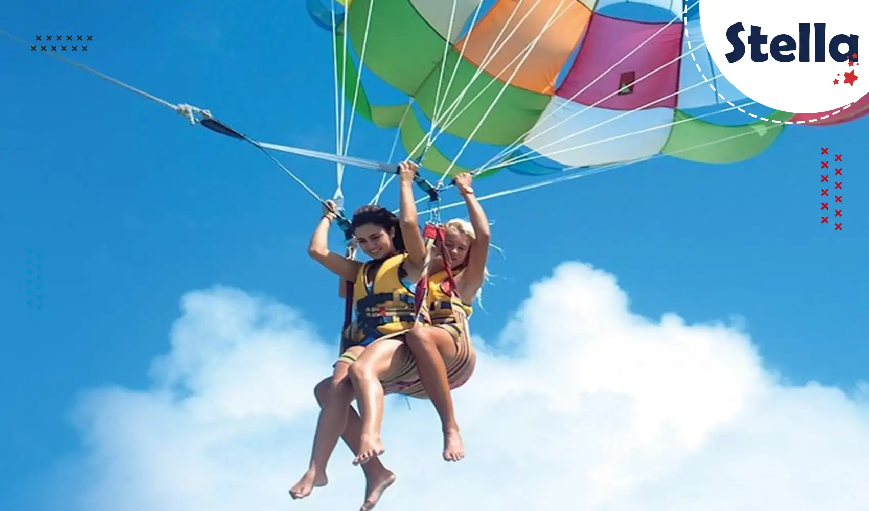 Szybuj nad Morzem Czerwonym z widokiem na Hurghadę – parasailing to niezapomniane przeżycie i wolność w powietrzu.